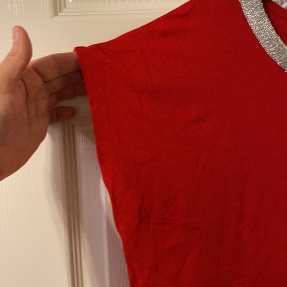 Top - Picture 2 of 5